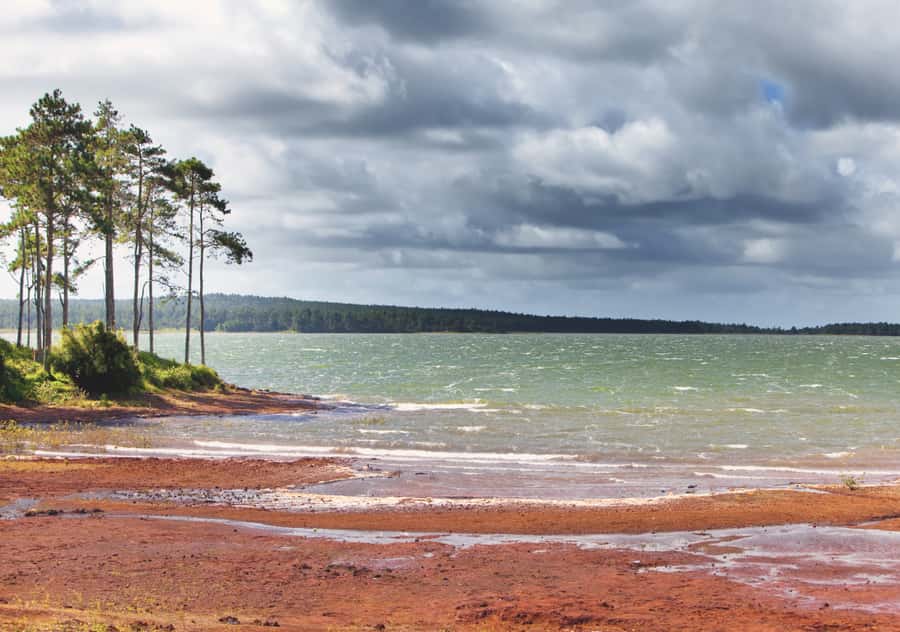 South: Gorges, Waterfalls, Lakes, Trails, 23 Coloured Earth - Key things I’d zoom in on