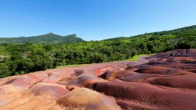 Southern Mauritius: Volcanoes & Coloured Earth