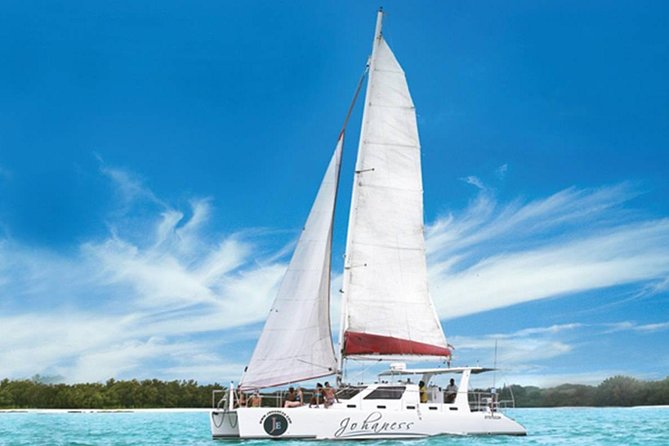 Spectacular Catamaran trip to Ile Aux Cerf with Lunch & Transfer - Why This Ile Aux Cerf Catamaran Day Works So Well