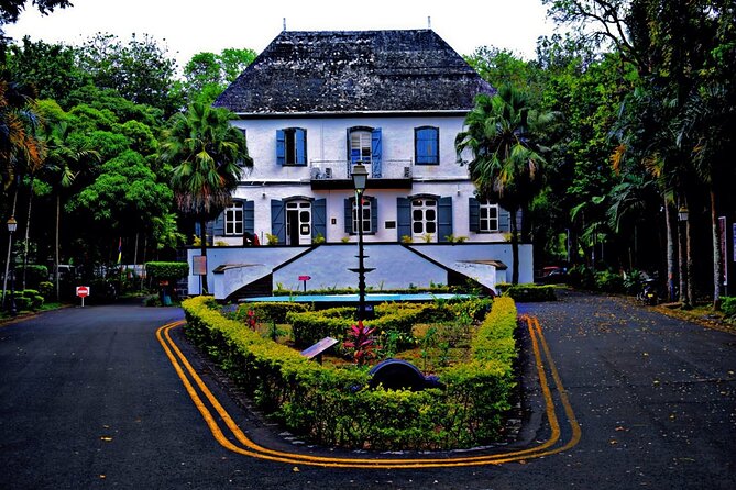 The Wild East of Mauritius: Full-day tour including 2-hour Quad-Biking & Lunch - Mahebourg waterfront and the Battle de la Passe viewpoints