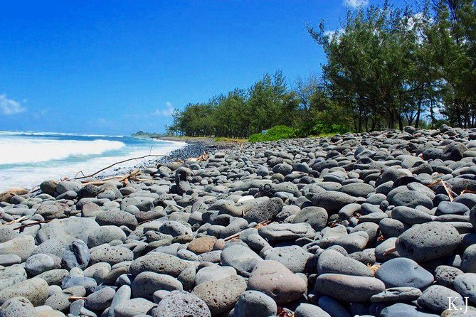 Tropical South West of Mauritius: Full-day All Inclusive tour (Visit to 3 parks) - Grand Bassin (Ganga Talao): Lord Shiva, Crater-Lake Views, and Temple Atmosphere