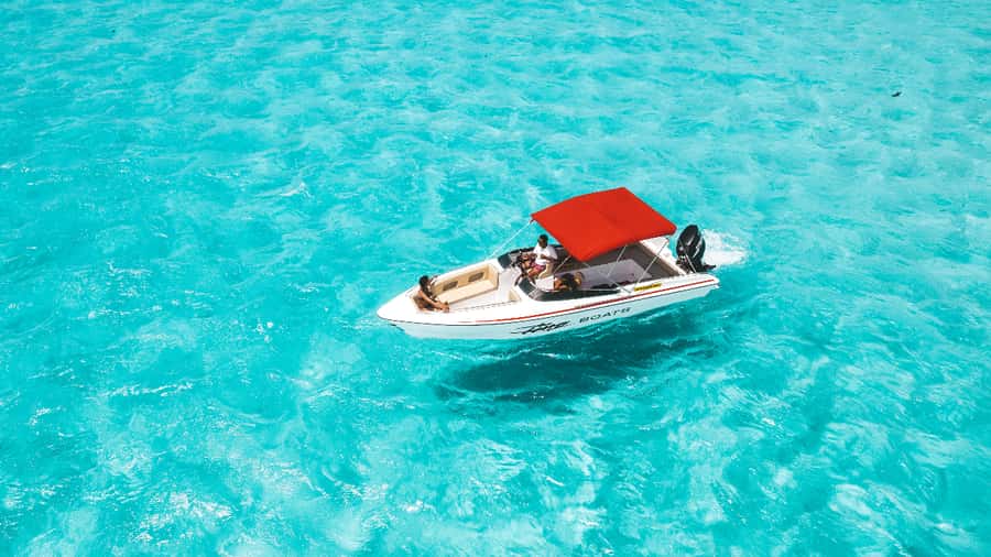 Trou d'Eau Douce: 5 Island Adventure with BBQ & Snorkeling - The Crazy-Beautiful Contrast: Calm Lagoon vs Indian Ocean Breakers